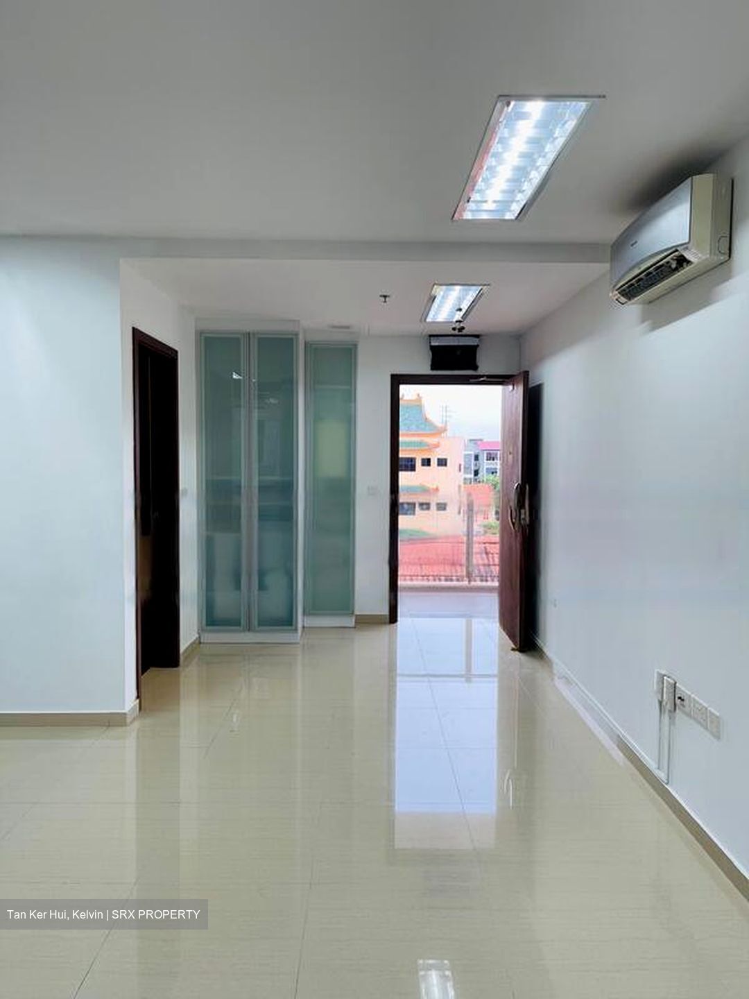 Soho Life (D15), Office #459915351